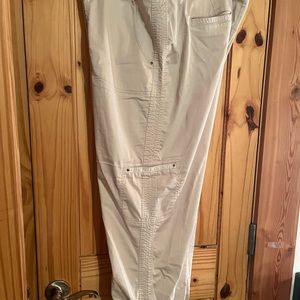 Chicos stretch cropped cargo pants